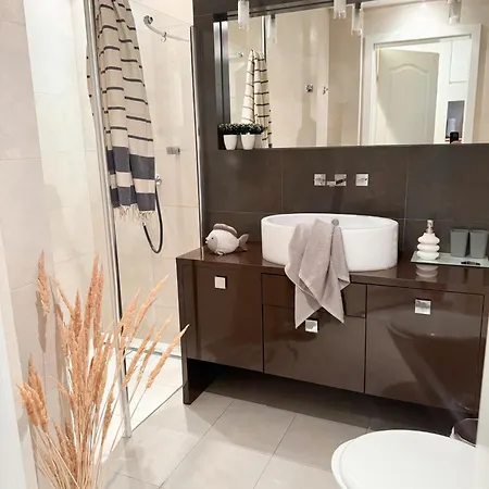 Happy House Apartman *